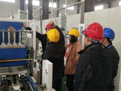 連云港國(guó)鑫公司食用菌成套設(shè)備漂洋過(guò)海，再次登陸臺(tái)灣市場(chǎng) ()